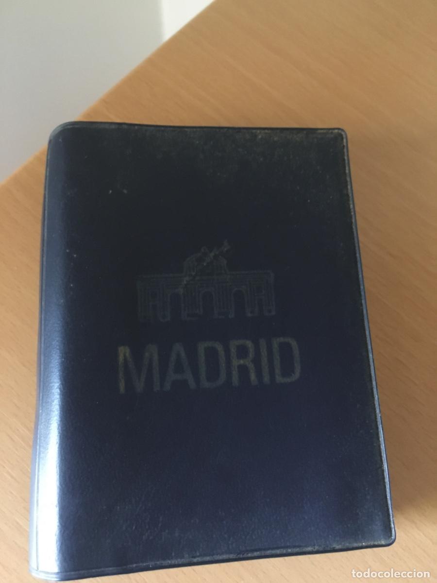 Postales: Carpeta com 22 mini postales antiguas recuerdo de Madrid - Foto 1