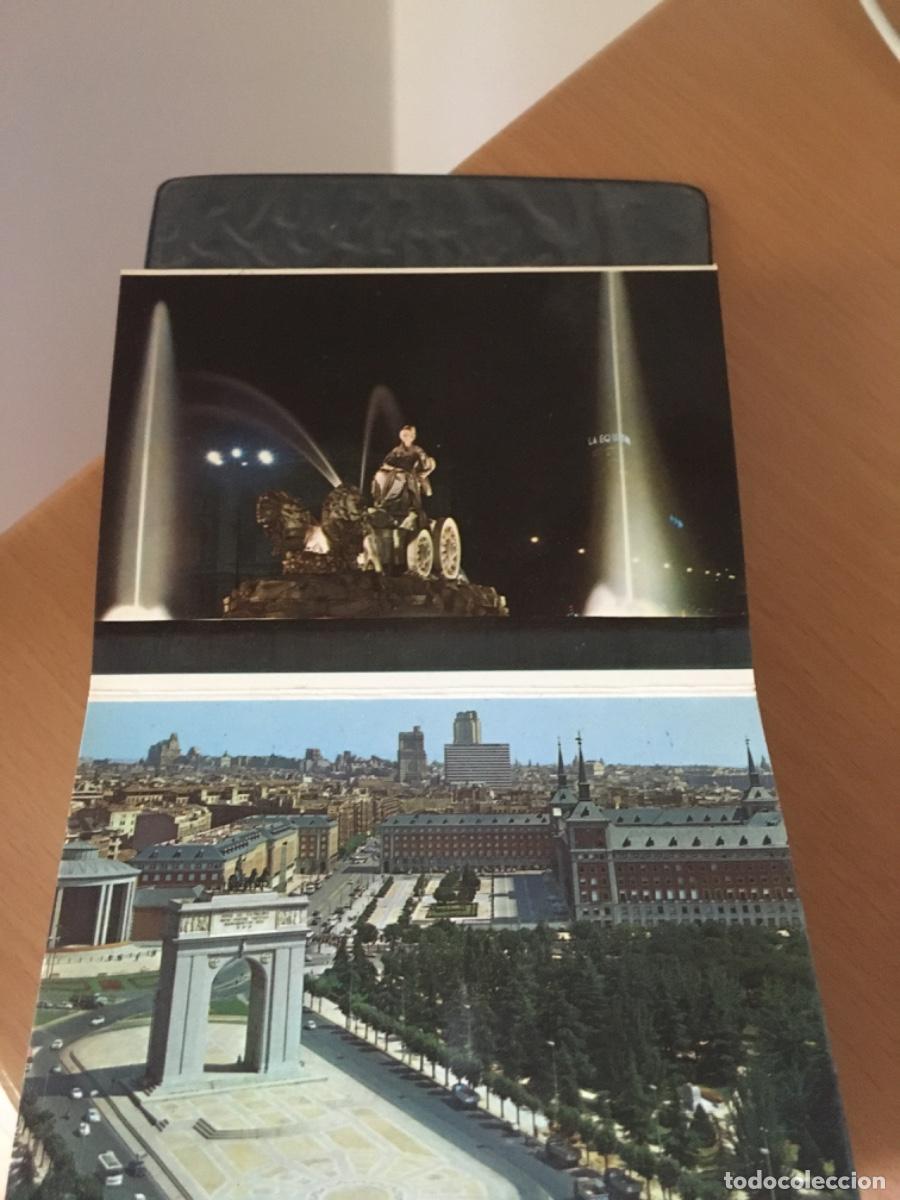 Postales: Carpeta com 22 mini postales antiguas recuerdo de Madrid - Foto 13