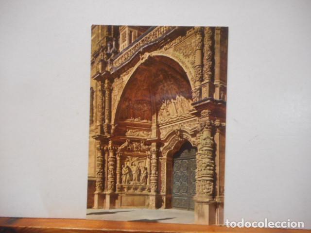 Postales: BONITA POSTAL. NUEVA. ASTORGA. PORTADA DE LA CATEDRAL. - Foto 1
