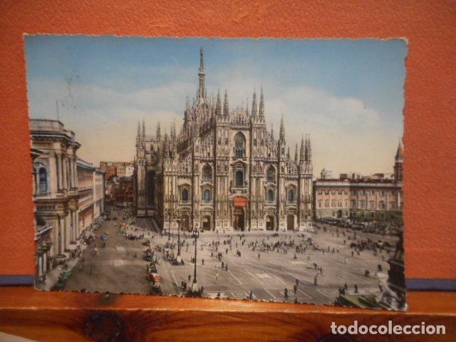 Postcards: BONITA POSTAL CIRCULADA. MILAMO. PIAZZA DEL DUOMO