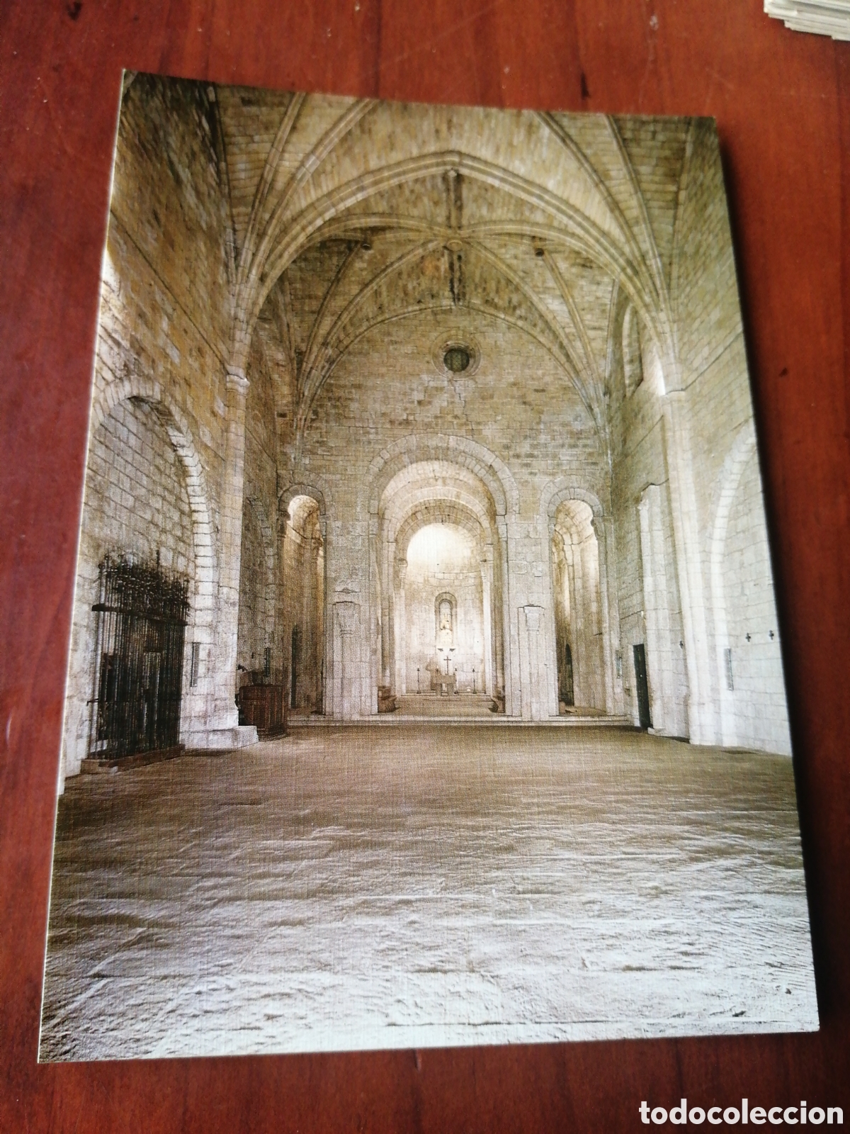 Postales: POSTAL MONASTERIO DE LEYRE NAVARRA INTERIOR DE LA IGLESIA - Foto 1