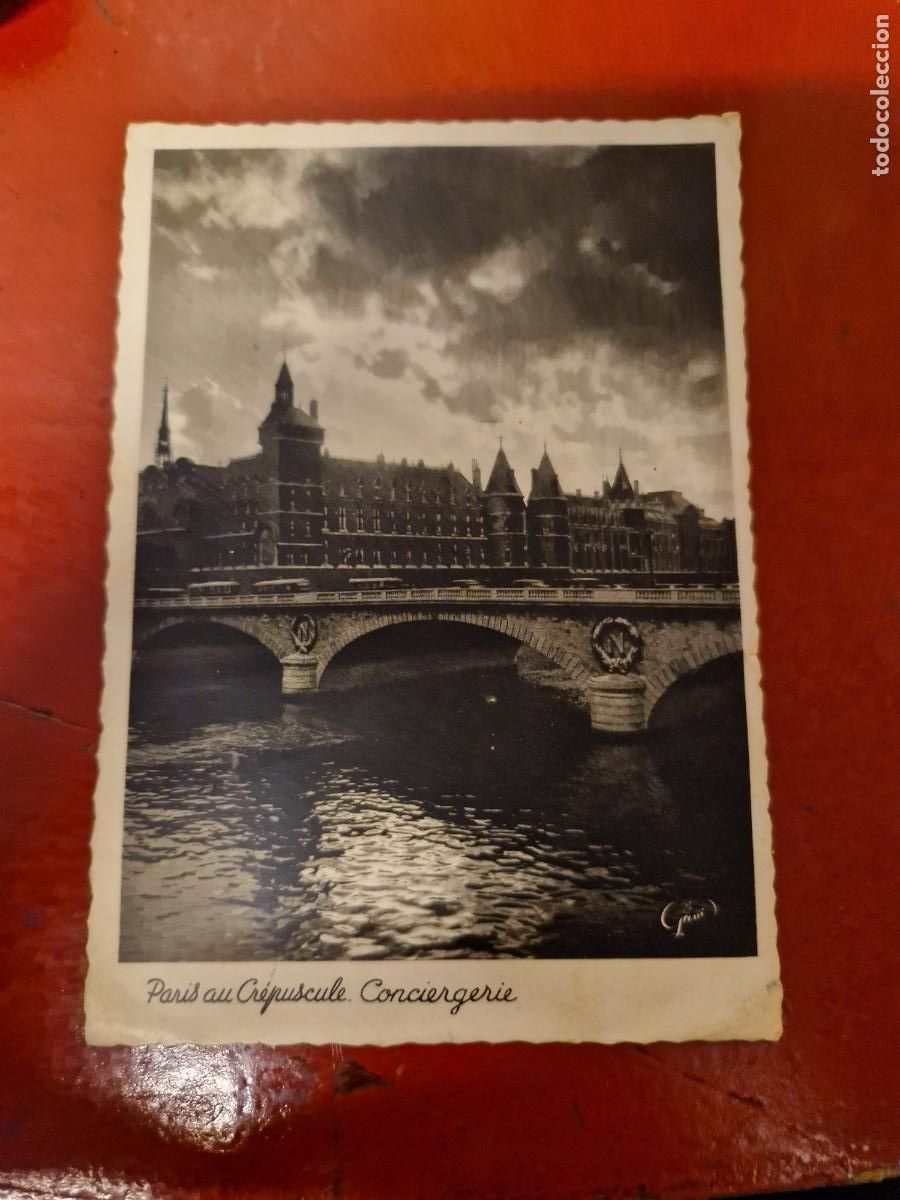 Cartes Postales: BONITA POSTAL CIRCULADA. PARIS AT TWILIGHT