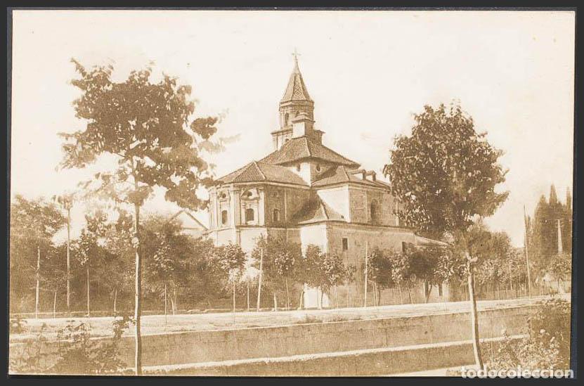 Postales: Granada. GRANADA. Paseo de los bas&iacute;licos. - Foto 1