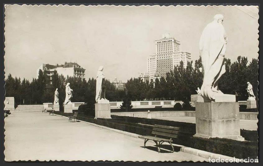 Postales: Madrid. MADRID. Jardines de Sabatini. - Foto 1