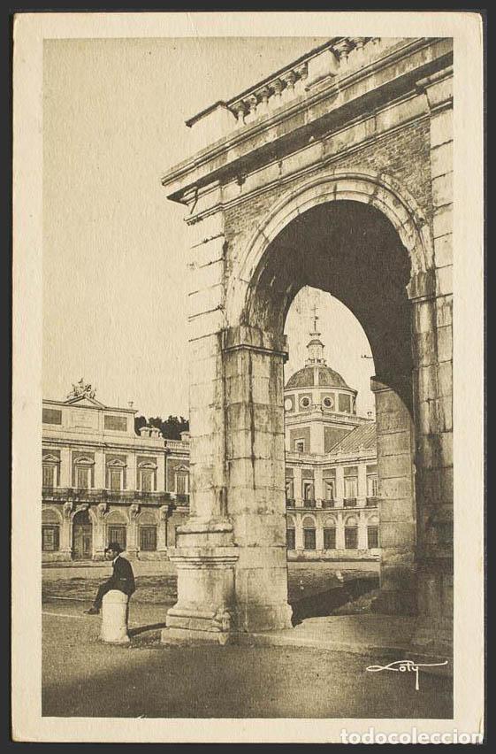 Postales: Madrid. ARANJUEZ. Arcos del Palacio Real. - Foto 1