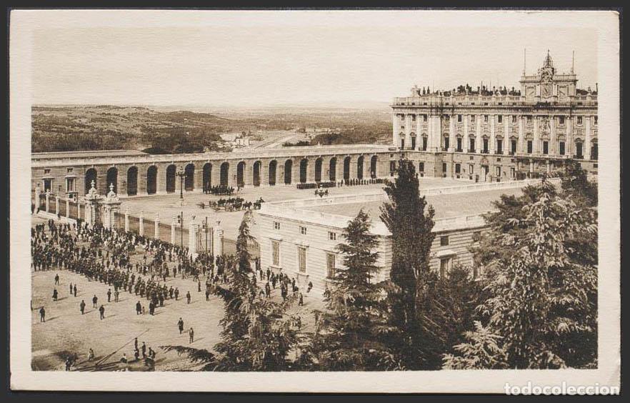 Postales: Madrid. MADRID. Palacio Real. Plaza de Armas. - Foto 1