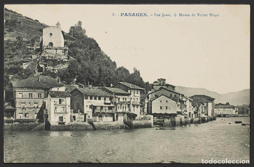 Postales: Guip&uacute;zcoa. PASAJES DE SAN JUAN. Entrada de la Bah&iacute;a y Museo de V&iacute;ctor Hugo.