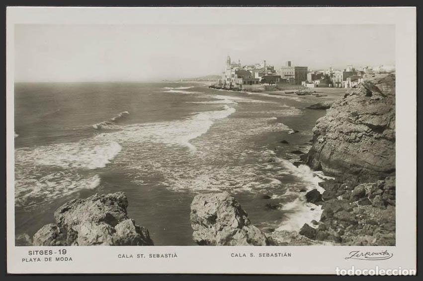 Postales: Barcelona. Sitges. Cala de San Sebasti&aacute;n. - Foto 1