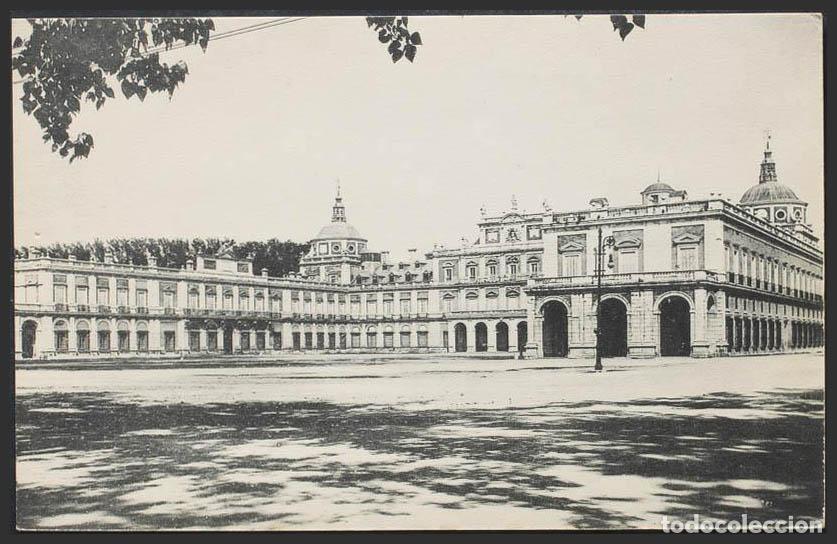 Postales: Madrid. ARANJUEZ. Palacio Real. Plaza de Armas. - Foto 1