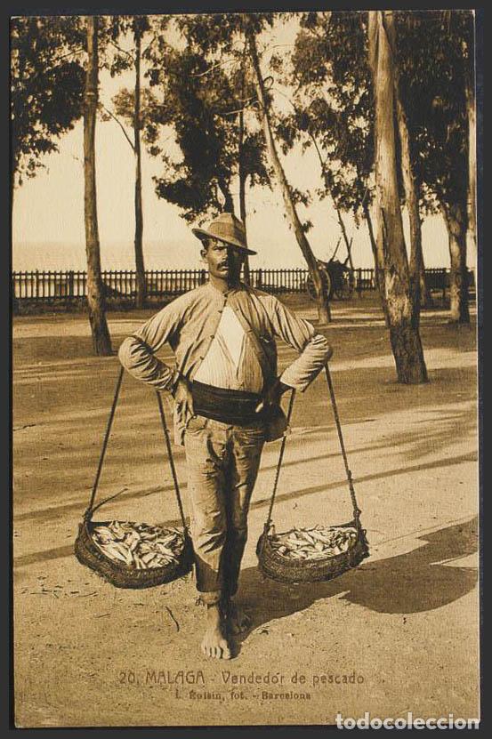 Postales: M&aacute;laga. MALAGA. Vendedor de pescado. - Foto 1
