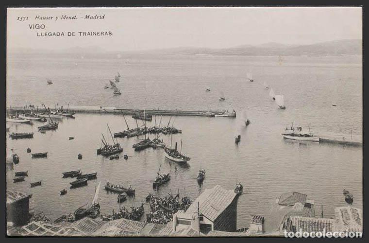 Postales: Pontevedra. VIGO. Llegada de traineras. - Foto 1