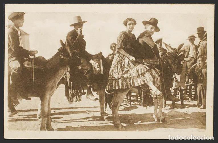 Postales: Granada. Tipos de una romer&iacute;a. - Foto 1