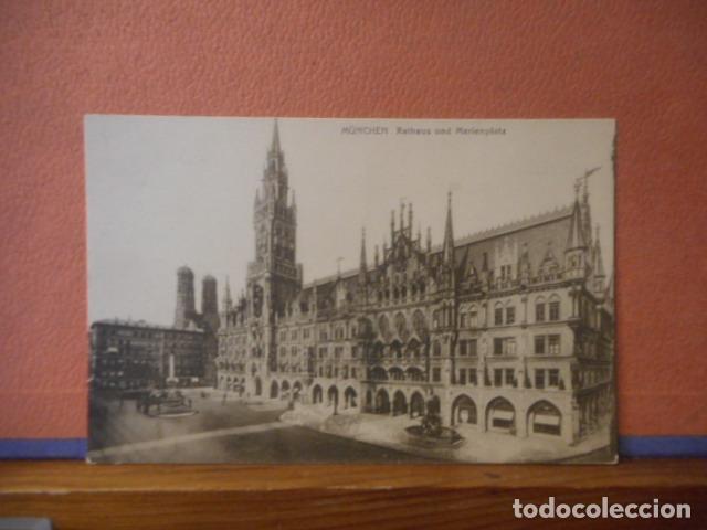 Cartes Postales: BONITA POSTAL NUEVA. MUNCHEN. RATHAUS UND MARIENPLATZ