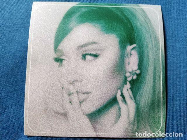 Postais: POSTAL COVER MUSICA ARIANA GRANDE 2020 POSITIONS 12,5x12,5 CARTON GRANULADO TRASERA BLANCA