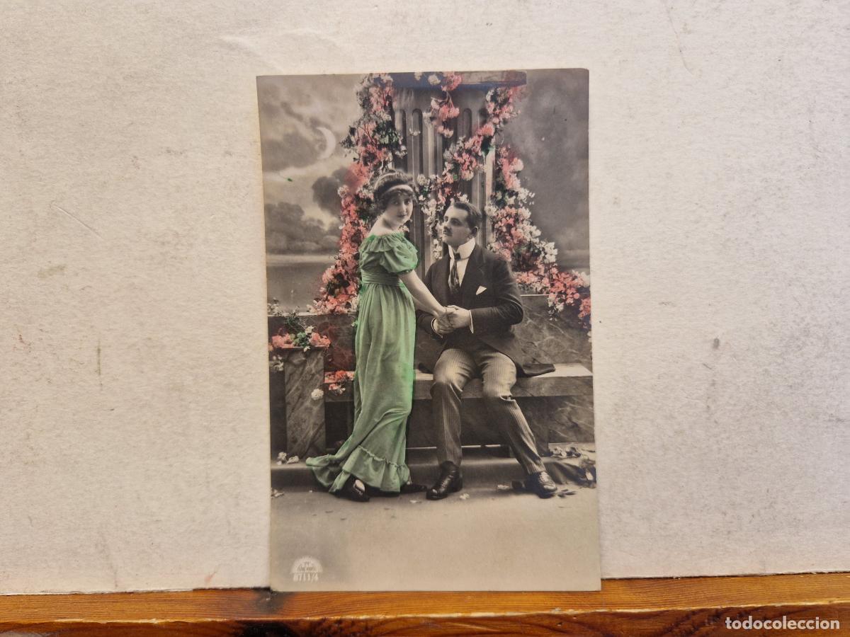 Postcards: BONITA POSTAL CIRCULADA. PAREJA ENAMORADA