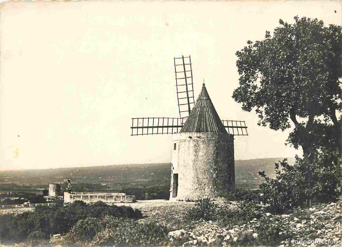 Postkarten: Carte Postale - Moulin &agrave; vent - Fontvieille - Moulin de Daudet - Mention Photographie V&eacute;ritable - Ca