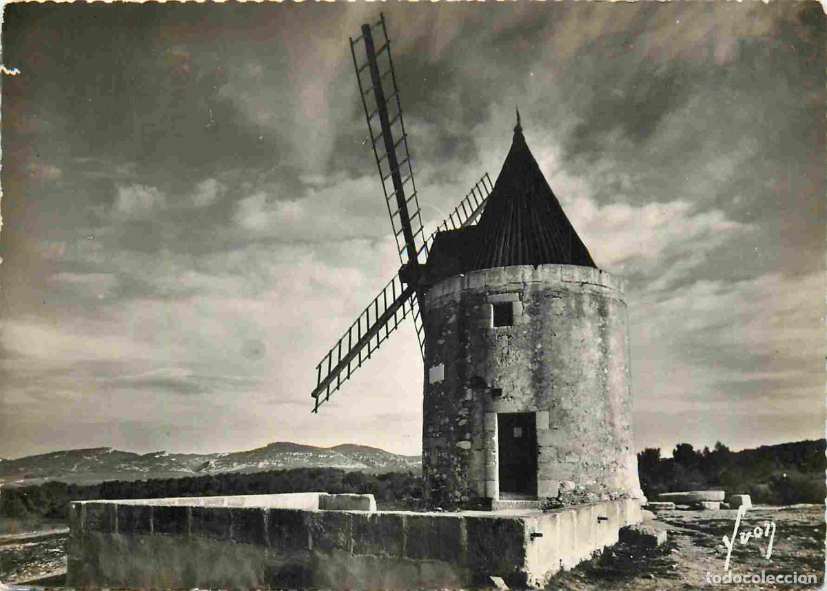 Postkarten: Carte Postale - Moulin &agrave; vent - Fontvieille - Moulin de Daudet - Carte Dentel&eacute;e - CPSM grand format