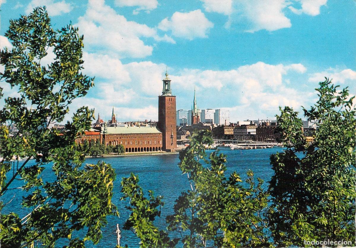 Postales: Postal de Estocolmo - Ayuntamiento Stadshuset desde el Distrito de S&ouml;der - Foto 1