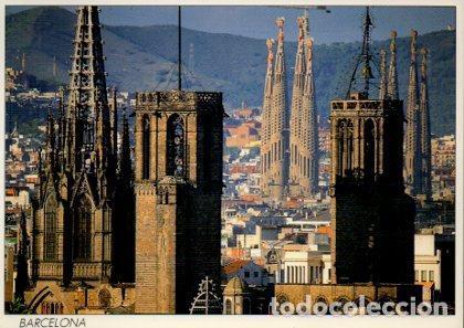 Postcards: POSTAL PV09514: La Catedral de Barcelona y la Sagrada Familia al fondo - NULL