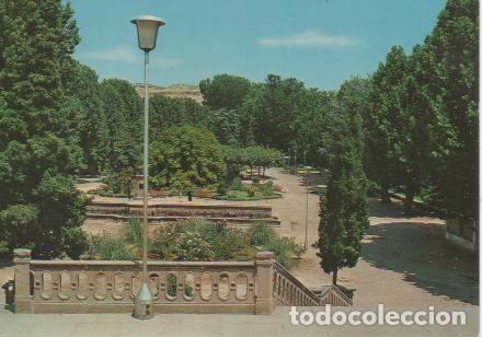 Cartoline: Postal E03671: Glorieta de D. Telmo Lacasa y fuente de 72 ca&ntilde;os, Alca&ntilde;iz - Varios