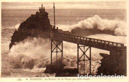 Postkarten: POSTAL PV03747: Biarritz, Le Rocher de la Vierge par gros temps - NULL