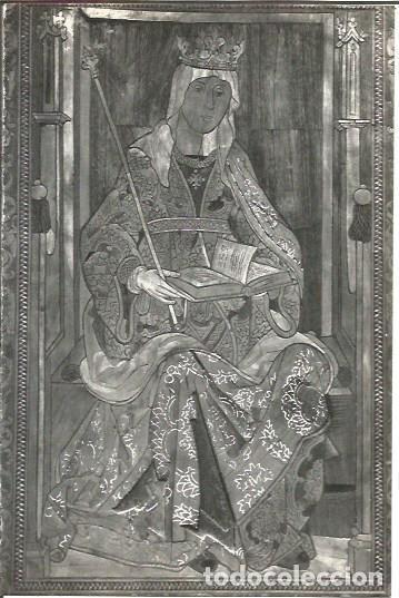 Cartoline: LAMINA V02037: Caceres. Retrato de Isabel en la silleria del coro de la Catedral Placentina - M. Mu&ntilde;