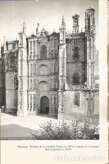 Postkarten: LAMINA V02051: Caceres. Portada de la Catedral Nueva y cupula en Plasencia - M. Mu&ntilde;oz de San Pedro,