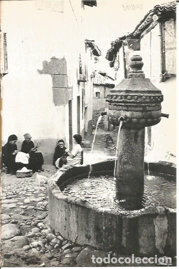 Postais: LAMINA V02045: Caceres. Tipica plaza de Jarandilla - M. Mu&ntilde;oz de San Pedro, Conde de Canilleros