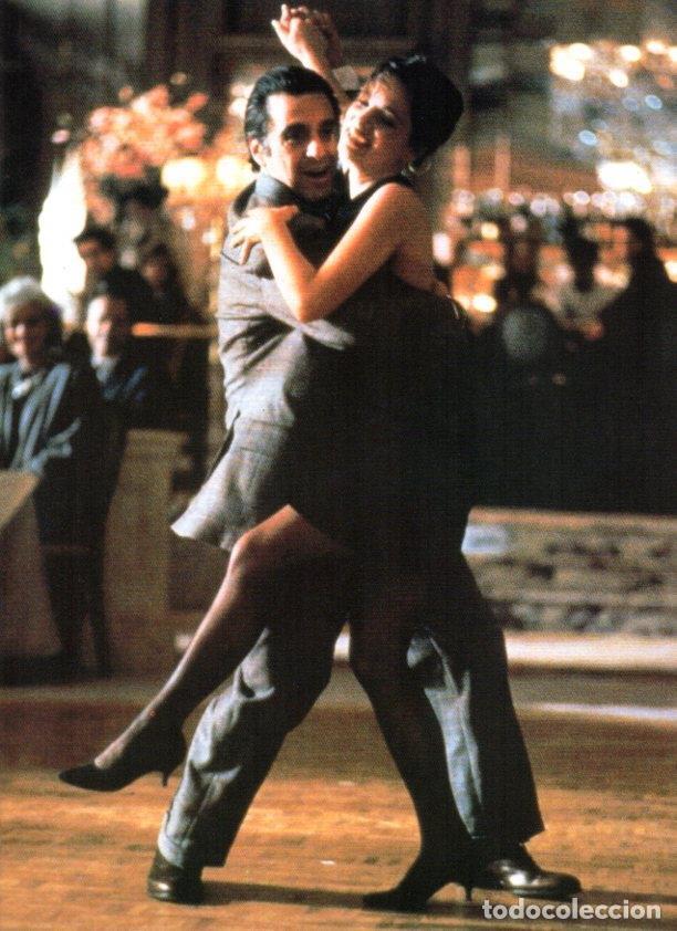 Postales: LAMINA V07525: Escena Esencia de mujer con Al Pacino - Varios