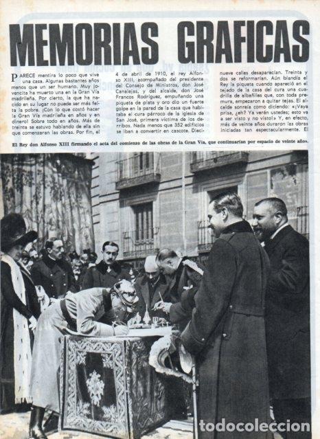 Cartoline: LAMINA V17224: Alfonso XIII firmando el acta de las obras de la Gran Via de Madrid - VVAA