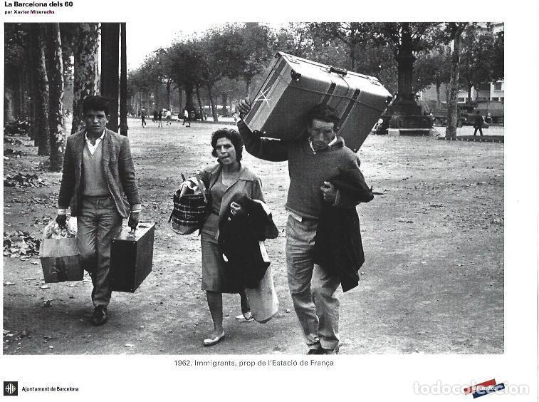 Cartoline: LAMINA 33377: Inmigrantes cerca de la Estacion de Francia - Xavier Miserachs