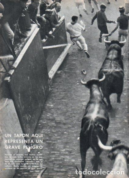Postales: LAMINA V24947: Llegada de los mozos a la plaza de toros en San Fermin - Varios