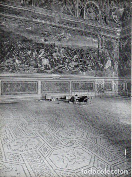 Postcards: LAMINA V45687: Restauracion de mosaicos Sala de Constantino, Vaticano - NULL