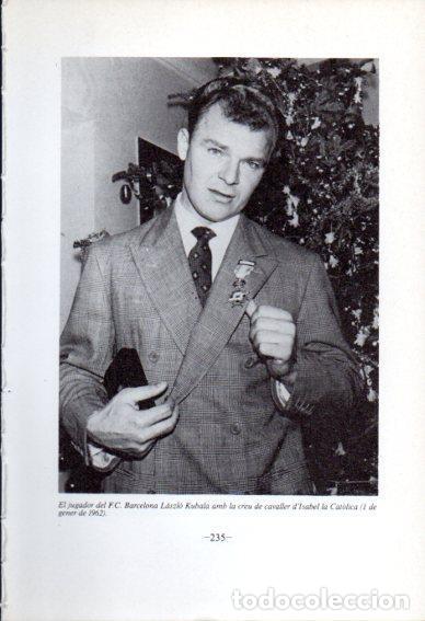 Postales: LAMINA V45118: Kubala amb la creu cavaller Isabel la Catolica 1962 - Jaume Sobreques i Callico