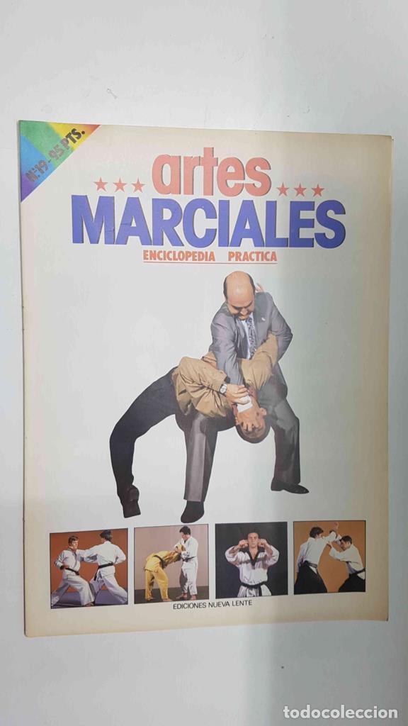 Postales: Fasciculo: Artes Marciales num 19. Enciclopedia Practica. Karate-do: los ataques cortos de pu&ntilde;o y pi