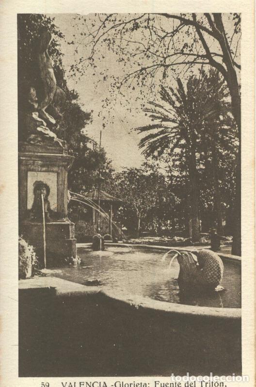 Postcards: Postal B/N 0207 : Glorieta Fuente del Triton en Valencia - Varios