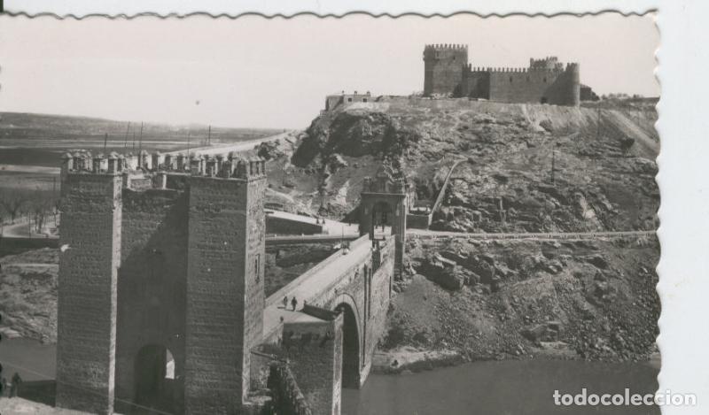 Postcards: Postal B/N 0329 : Toledo: Puente de Alcantara y castillo de San Servando - Varios