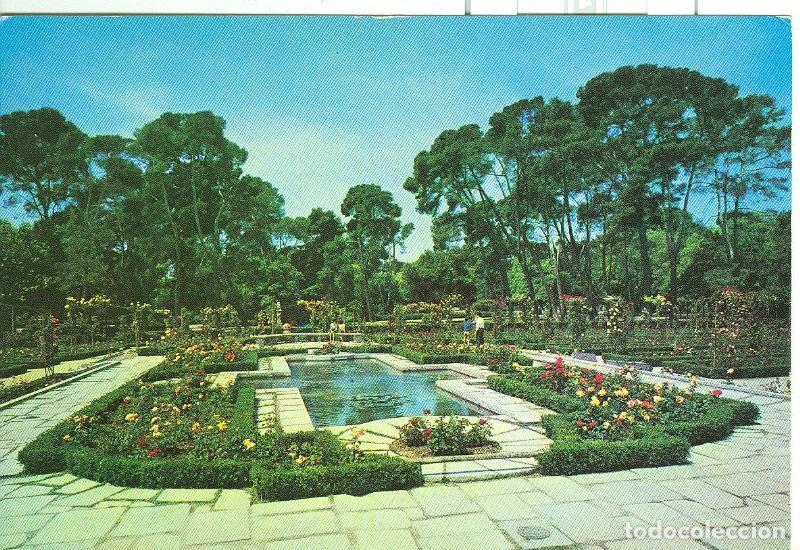 Postcards: Postal 6453 : Rosaleda del parque del retiro, Madrid - Varios