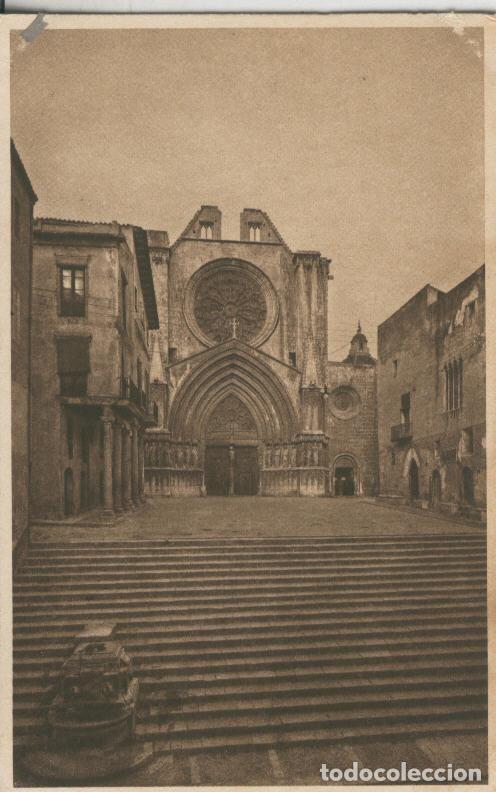 Postcards: Postal 010173: Tarragona: fachada y plaza de la catedral - Varios