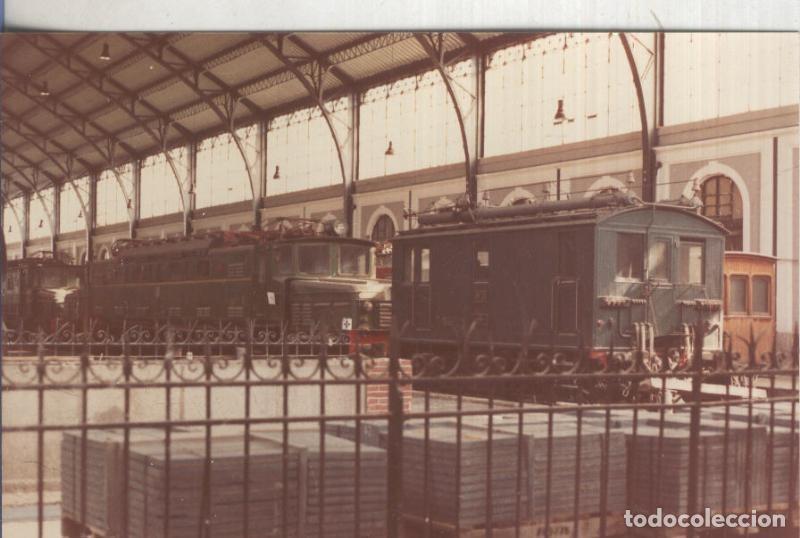 Postales: Postal 014214: Fotografia a&ntilde;o 1983 en museo ferrocarril de ? - Varios