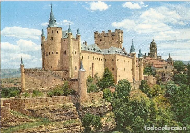 Postkarten: Postal 020636 : Alcazar y la Catedral - Segovia - Varios