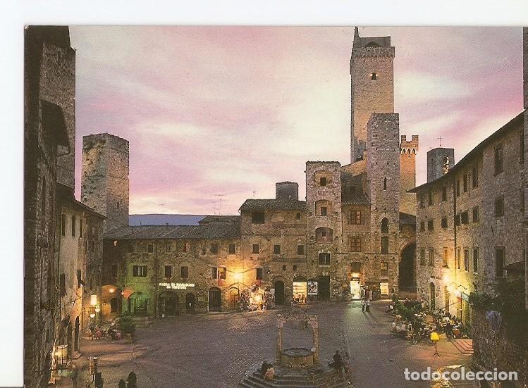 Postais: Postal 022639 : Place de La Citerne de nuit, Citta di S. Gimgnano (Siena) - Varios