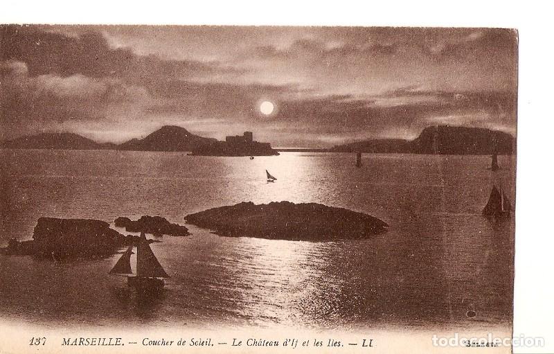 Postcards: Postal 027114 : Marseille. Coucher de Soleil. Le Ch&acirc;teau dIf et les lies - Varios
