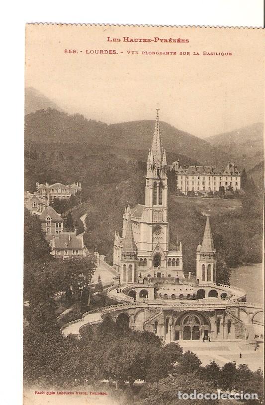 Postkarten: Postal 027944 : Les Hautes-Pyrenees, Lourdes. Vue Plongeante dur la Basilique - Varios