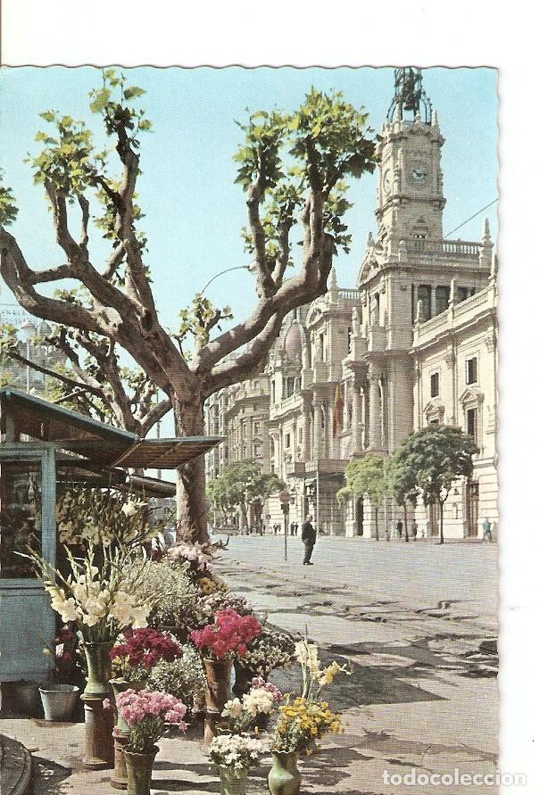 Postkarten: Postal 023624 : Plaza del Caudillo Valencia. Un puesto de flores - Varios