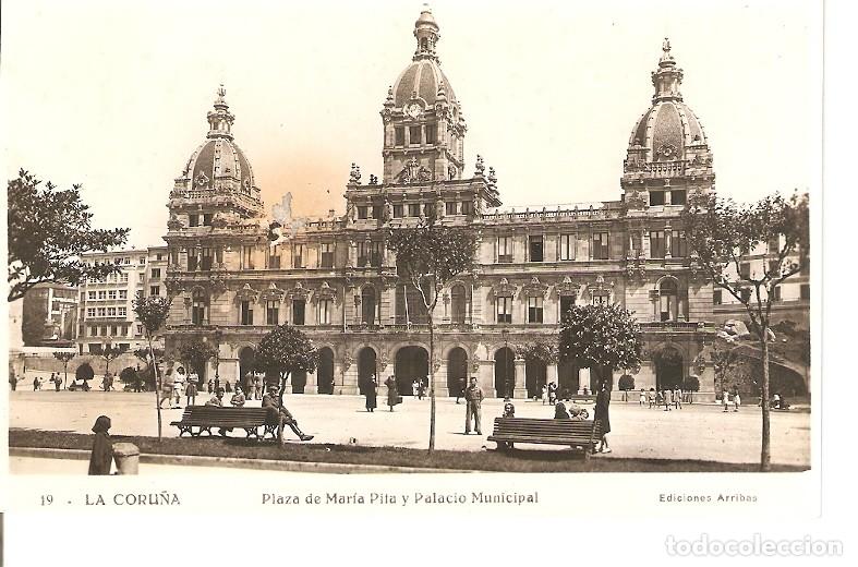 Postales: Postal 024040 : Plaza de Maria Pita y Palacio Municipal - La Coru&ntilde;a - Varios