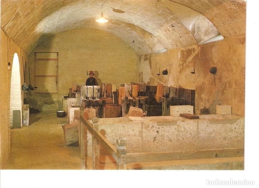 Postkarten: Postal 024594 : Els martells de trixar i rentar draps per convertir-los en pasta. Capellades - Museu