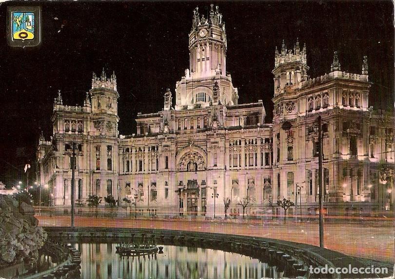 Postkarten: Postal 024732 : Palacio de Comunicaciones vista nocturna. Madrid - Varios