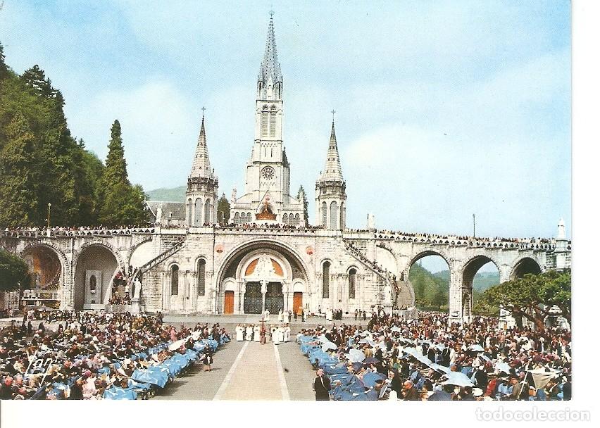 Postkarten: Postal 031287 : Lourdes. The Basilique et la Benediction of the sick - Varios
