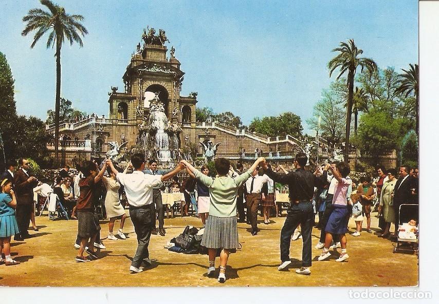 Cartoline: Postal 031956 : Barcelona. Parque de la Ciudadela y sardanas - Varios